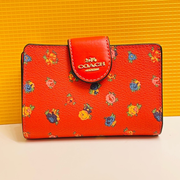 Coach Medium Zip Around Wallet